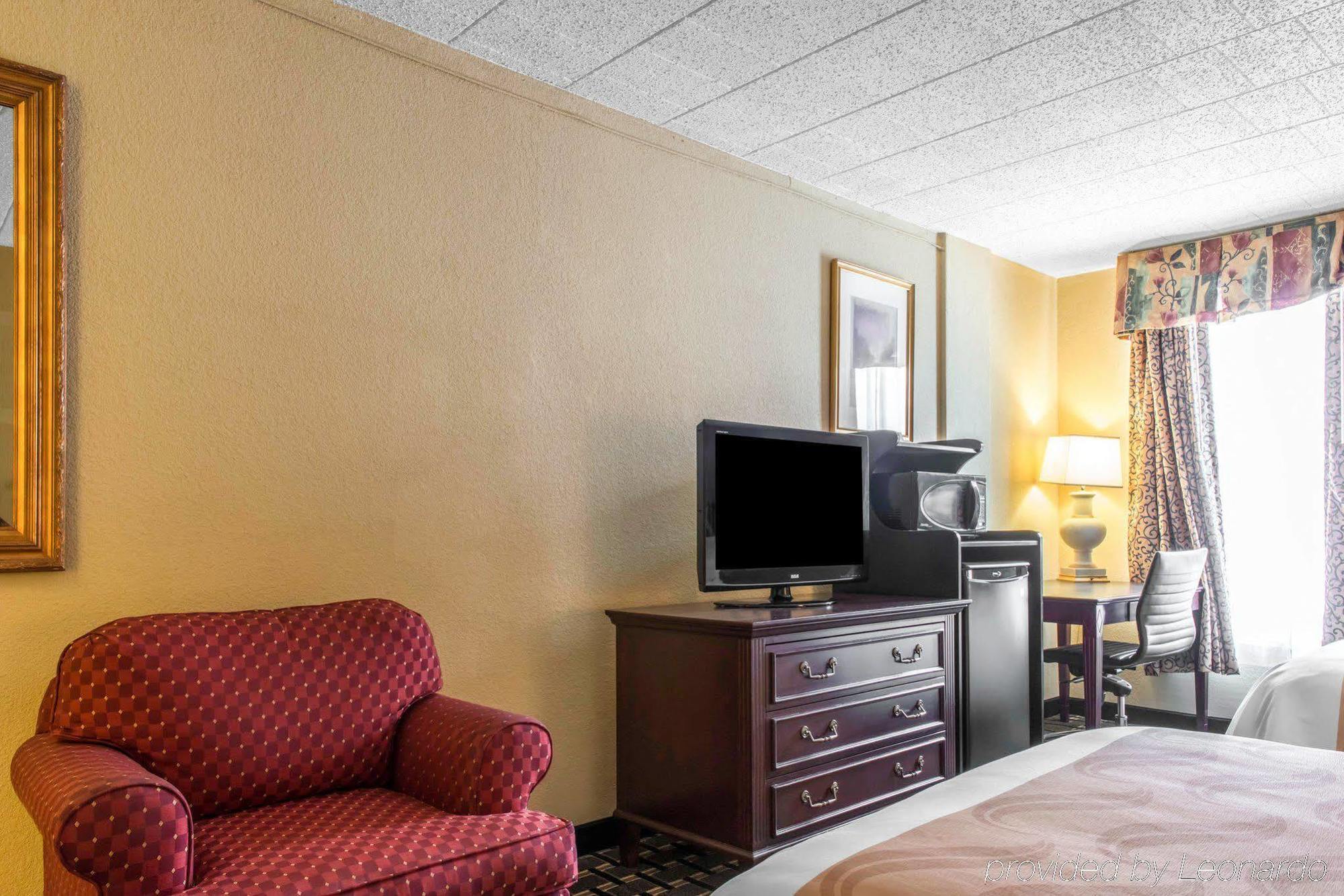 New Kensington Quality Inn מראה חיצוני תמונה